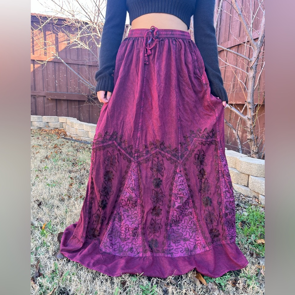 Cottagecore Maroon Maxi Skirt with Embroidery - Picture 6 of 11